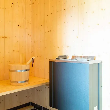 Holiday home Grobenbrode Villa, Hot Tub